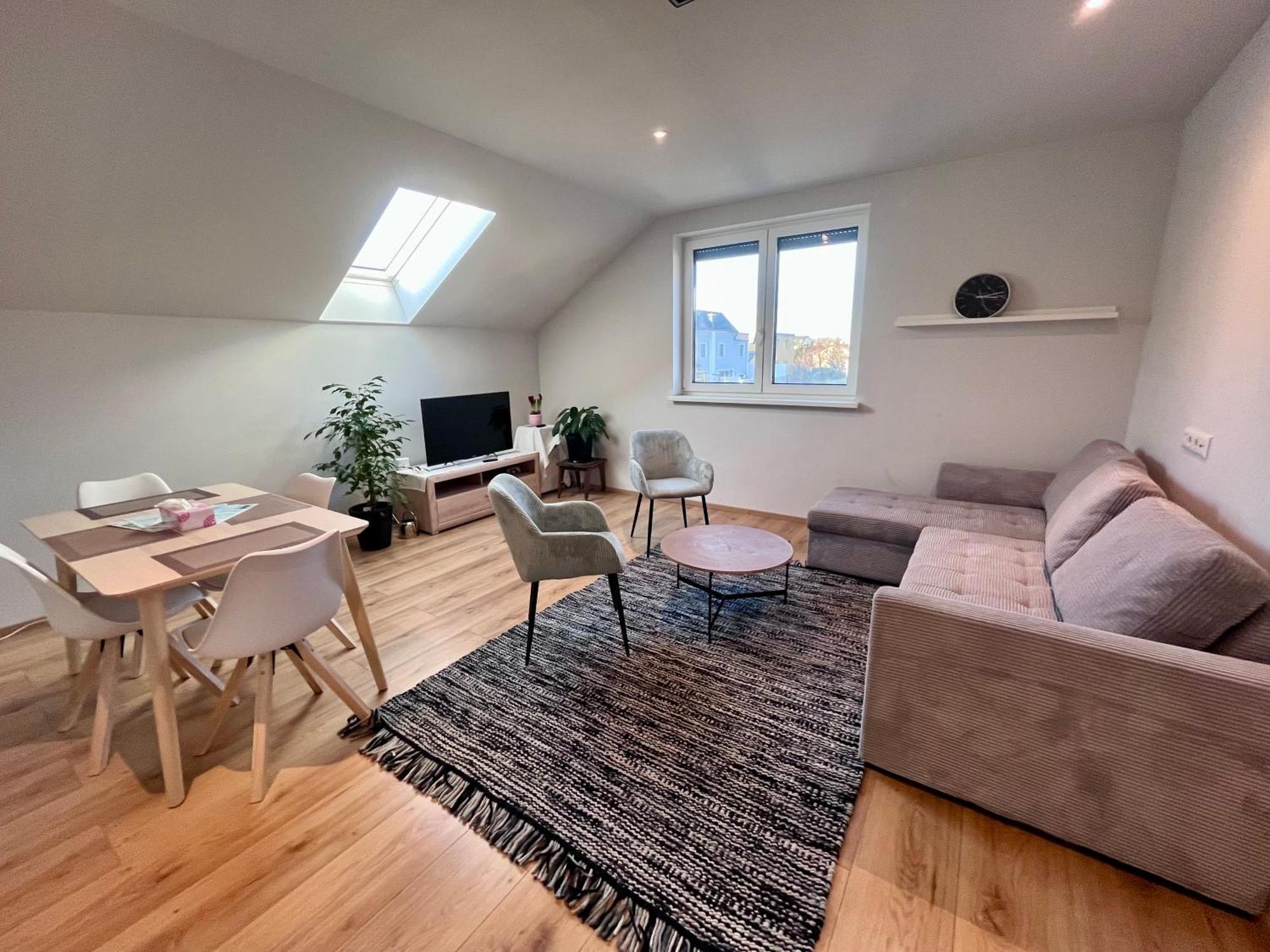 Cozy Apartment Near Vienna Airport Schwechat Esterno foto